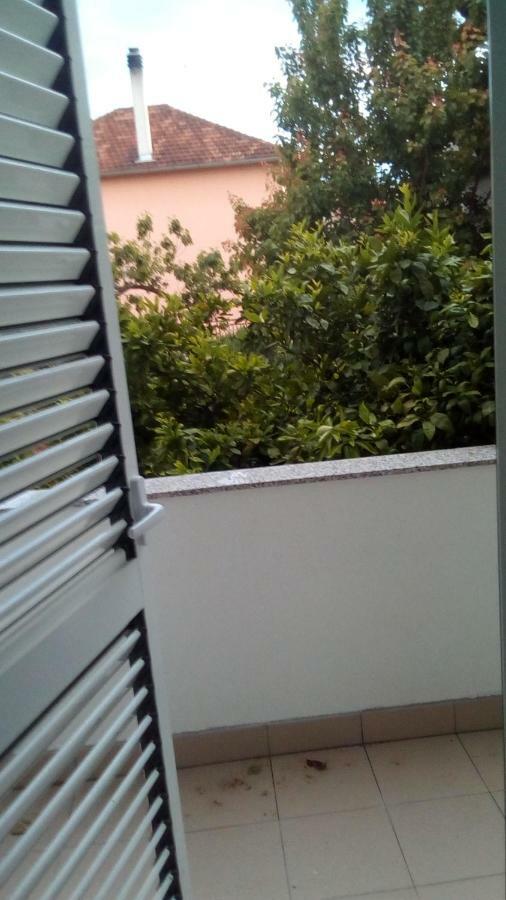 Filip 2 Biograd Na Moru Exterior foto
